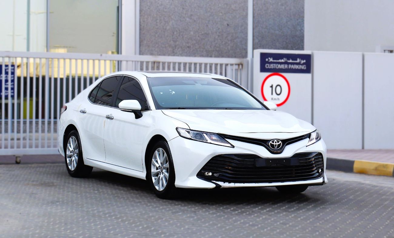تويوتا كامري SE 2.5L (181 HP)