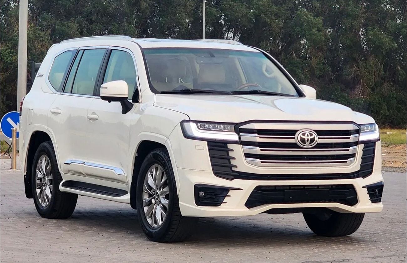 Toyota Land Cruiser GXR 2018 MODEL FACELIFT TO 2024 SHAPE EXTERIOR AND INTERIOR BOTH FULL OPTION