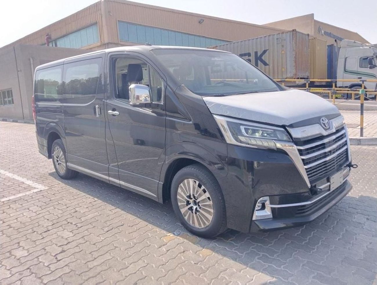 Toyota Granvia GRANVIA V