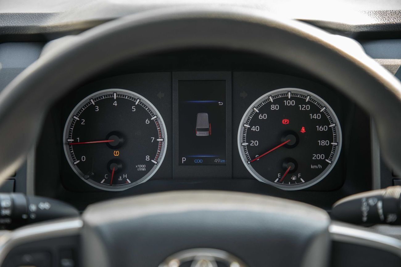 تويوتا هاياس 3.5L- White Inside Grey | Export Only