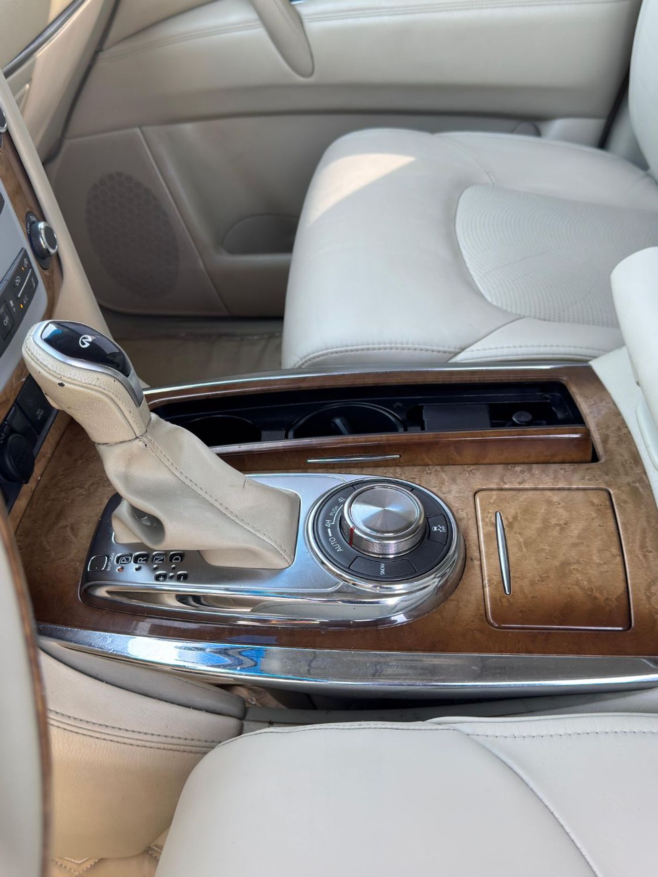 Infiniti QX80 Excellence 5.6L