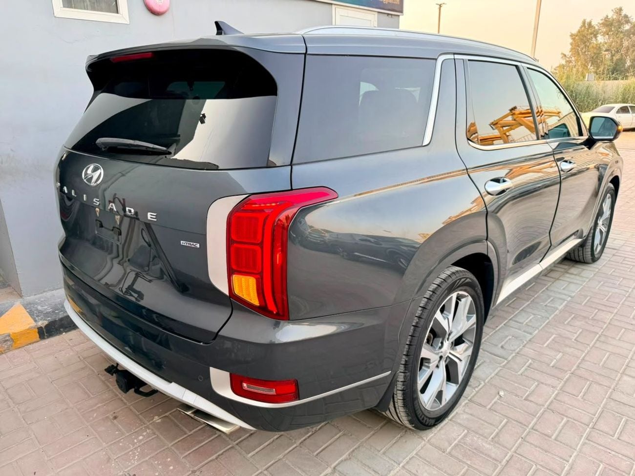 Hyundai Palisade PREMIUM NAPPA 2021 HYUNDAI PALISADE LIMITED PREMIUM low mileage 16200 only 4x4 AWD Gray Full Option