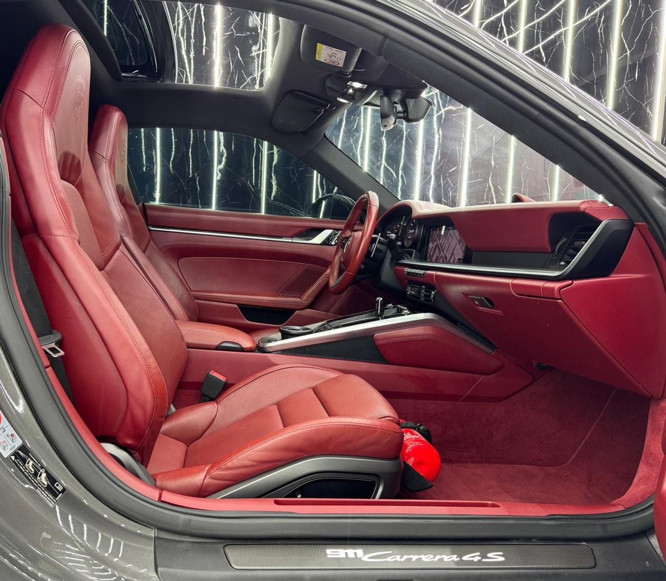 Porsche 911 CARRERA 4S 3.0L (380 HP) Coupe