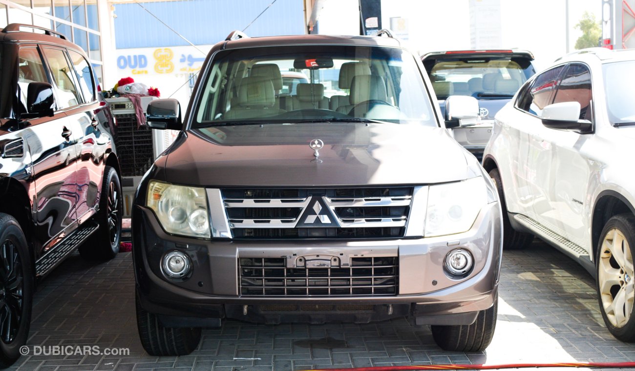 Mitsubishi Pajero GLS V6