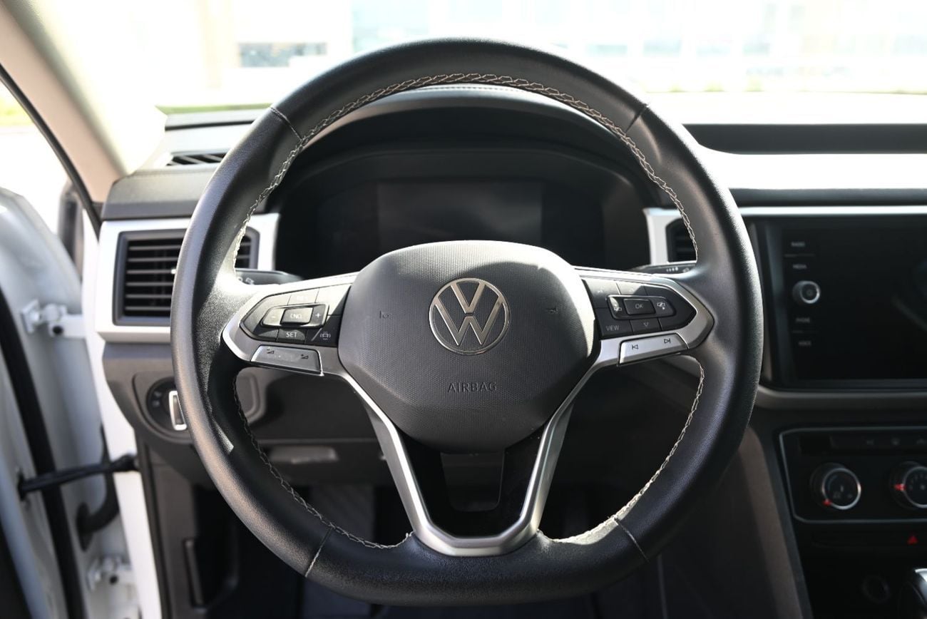 Volkswagen Teramont Trendline 3.6L - 0% DP - FULL AGENCY RECORD - ORIGINAL PAINT - VOLKSWAGEN TERAMONT 4WD - LOW MILEAGE