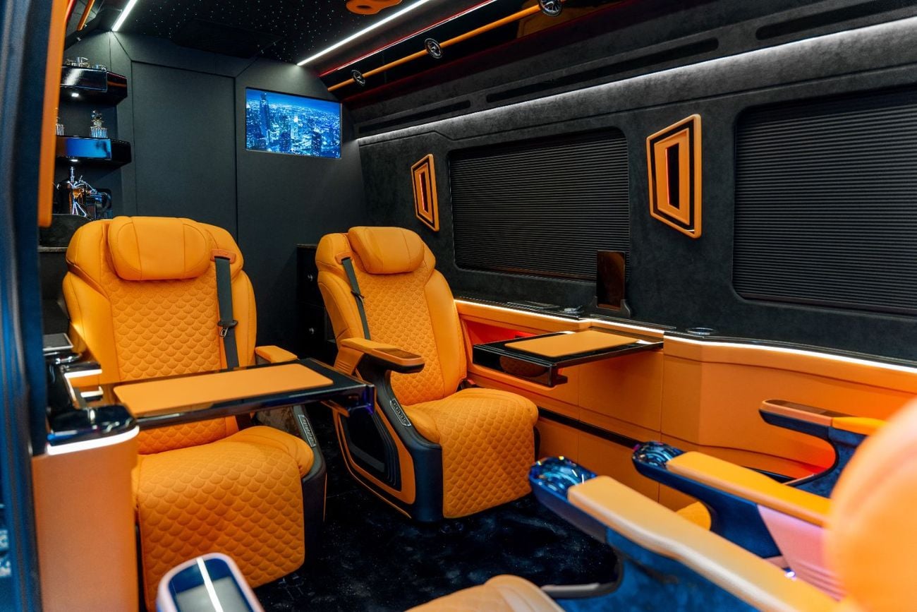 Mercedes Benz Sprinter Luxury VIP Sprinter with Private Washroom