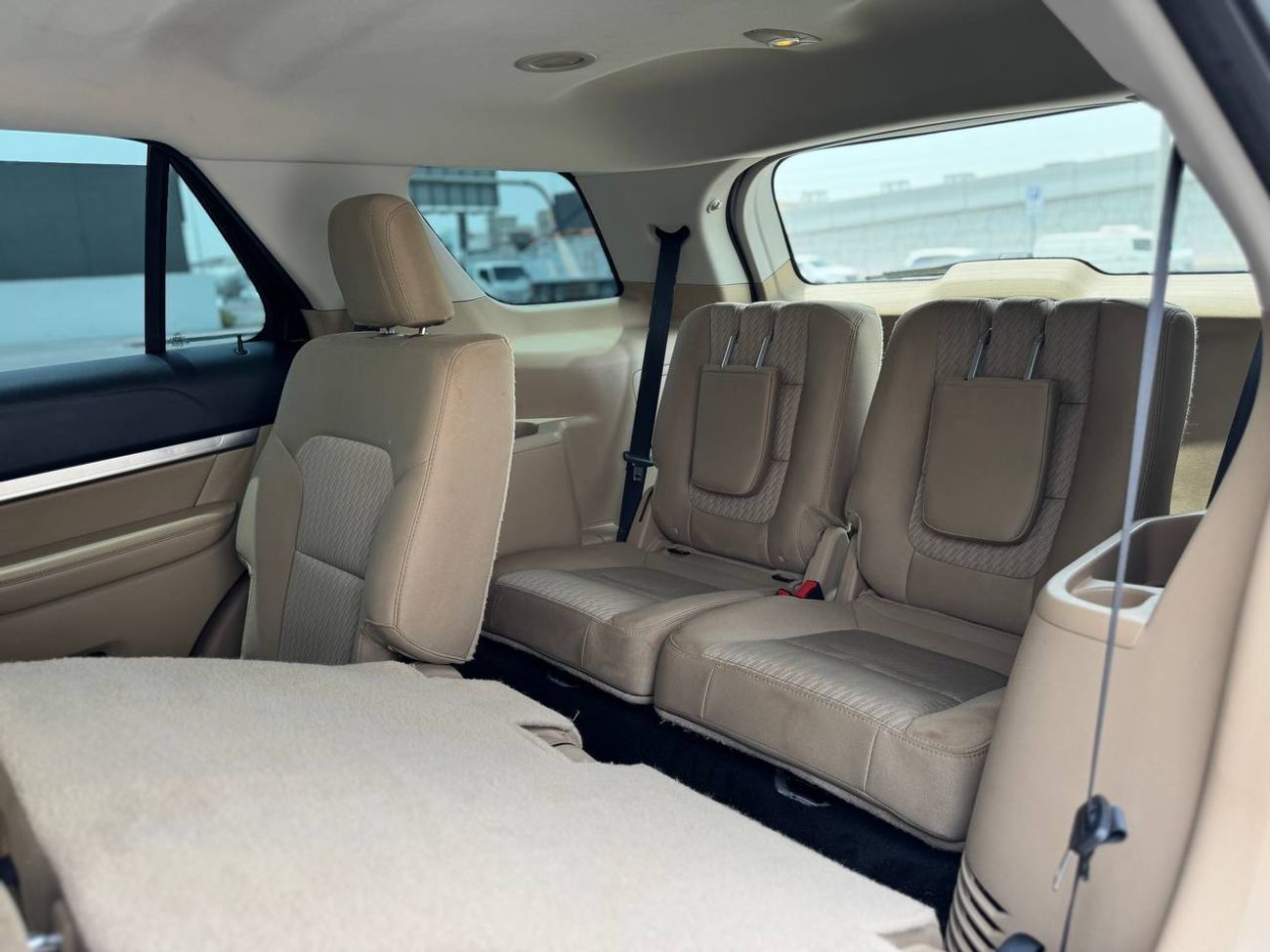 Ford Explorer Std 3.5L 4WD