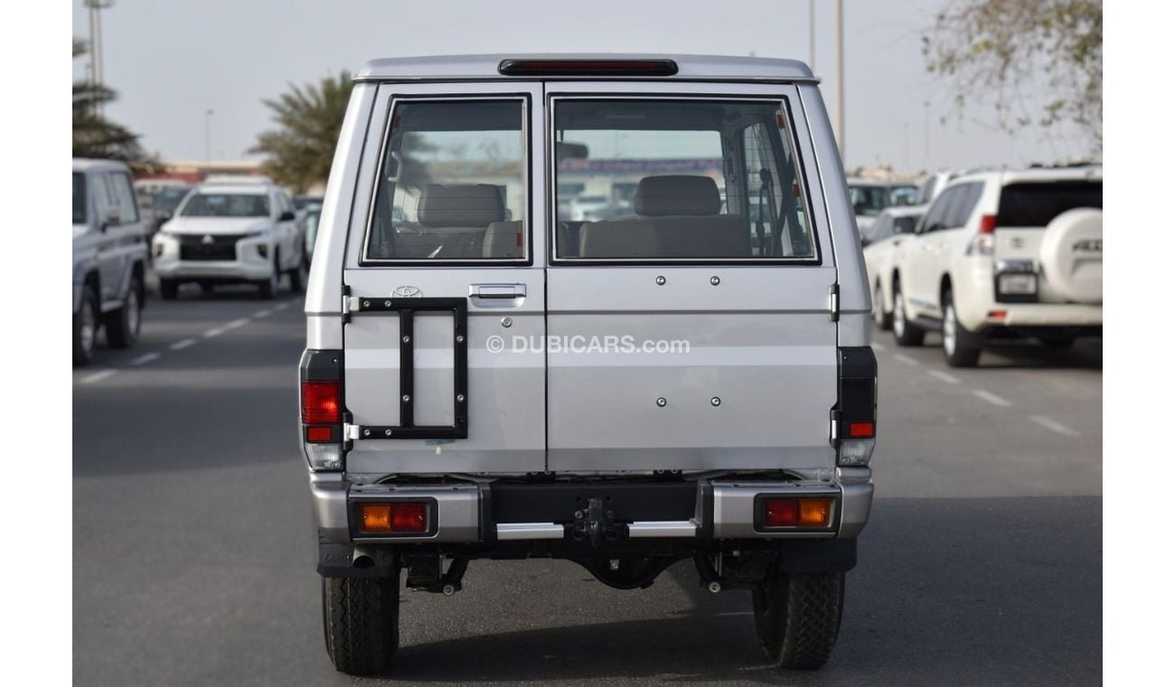 تويوتا لاند كروزر 70 Toyota Land Cruiser Hard Top LC71 with Winch, Fog lamps