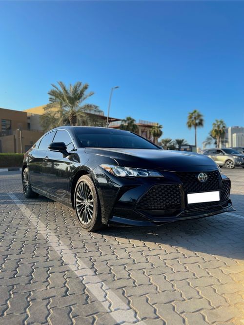 Toyota Avalon XSE Hybrid