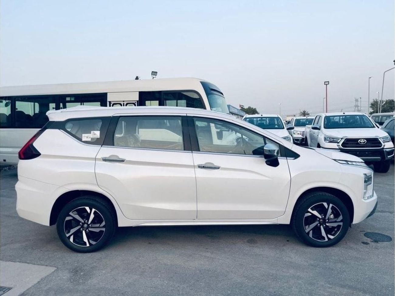 ميتسوبيشي إكسباندر MITSUBISHI XPANDER PREMIUM 1.5L 7 SEATS 2024
