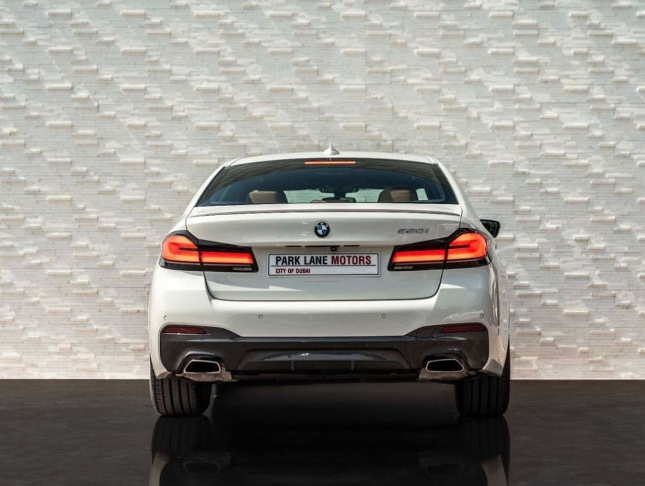 BMW 520i M Sport Comfort 2.0L