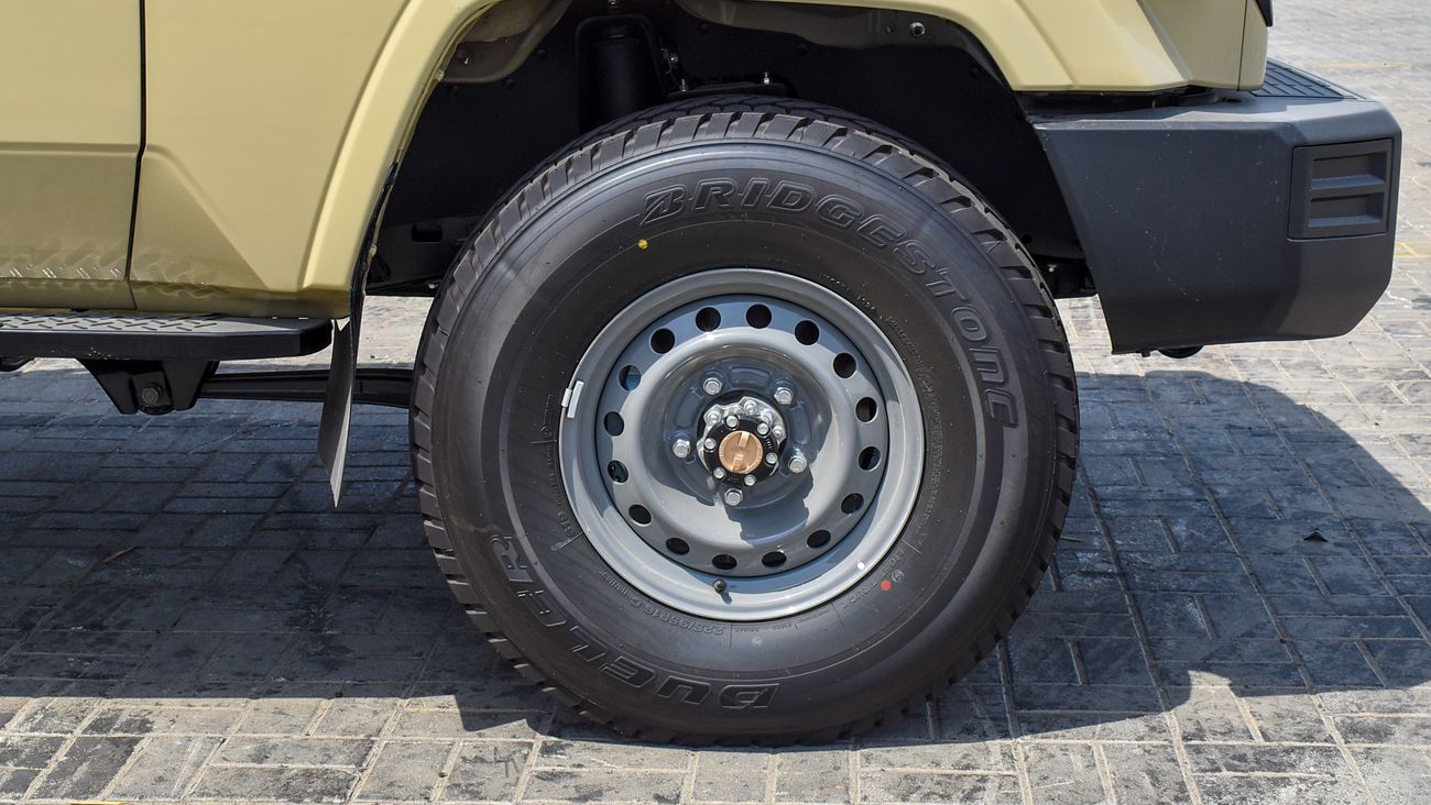 Toyota Land Cruiser Pick Up SC 4.0L V6 YM 2024 (EXPORT ONLY)