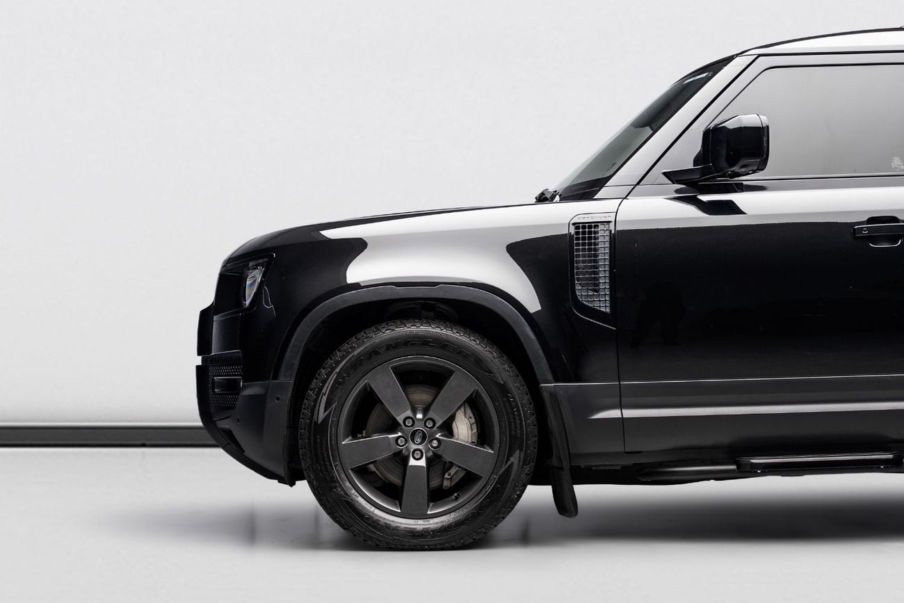Land Rover Defender 110 HSE P400 BUY NOW, PAY 2027 | THE BLACKLINE STANDARD | 2028 Al Tayer Warranty, GCC