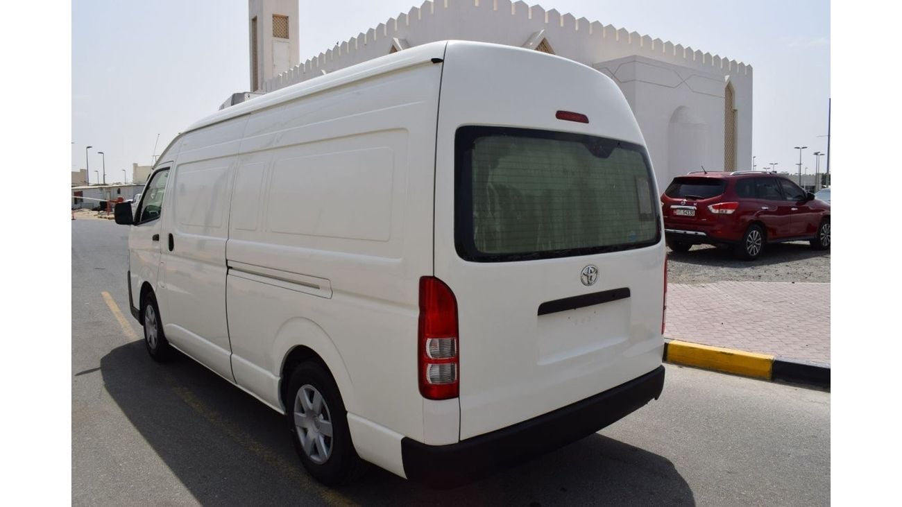 Toyota Hiace GL - High Roof LWB Toyota Hiace Highroof Chiller, Model:2016. Excellent condition