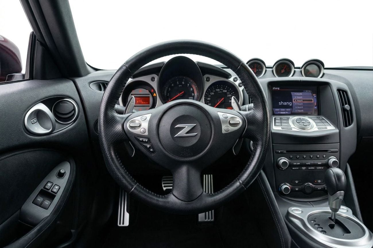 Nissan 370Z Std 3.7L (328 HP) A/T AED 2,302 P.M l 0% Downpayment l 370Z l 1 Owner l Excellent Condition