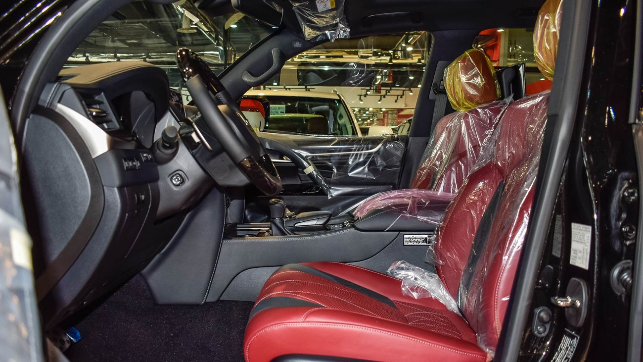 Lexus LX 570 S SUPERSPORT