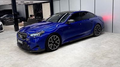 بي أم دبليو M5 Hybrid BMW 5 Series M5 2026 مواصفات خليجية
