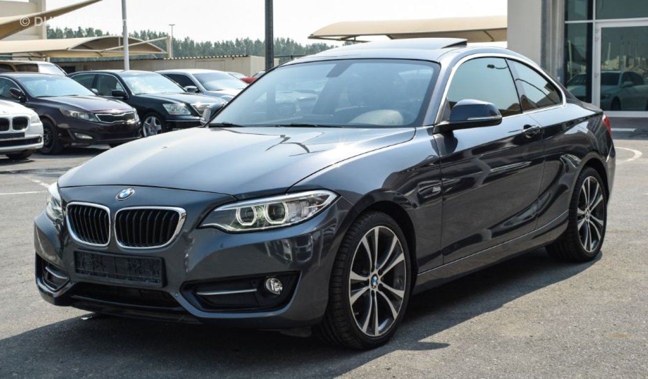 BMW 220i BMW 220i 2017 COUPE GCC SPECEFECATION