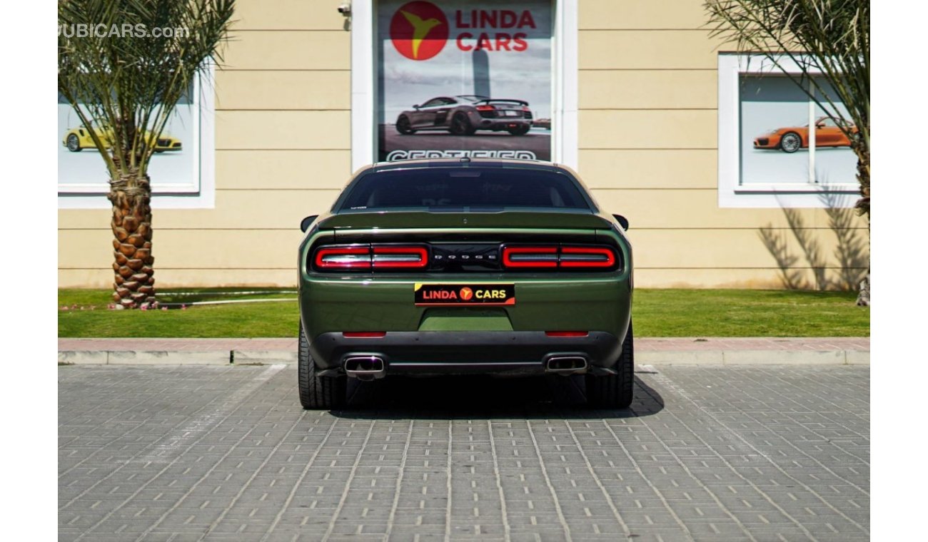 Dodge Challenger SXT Supertrack