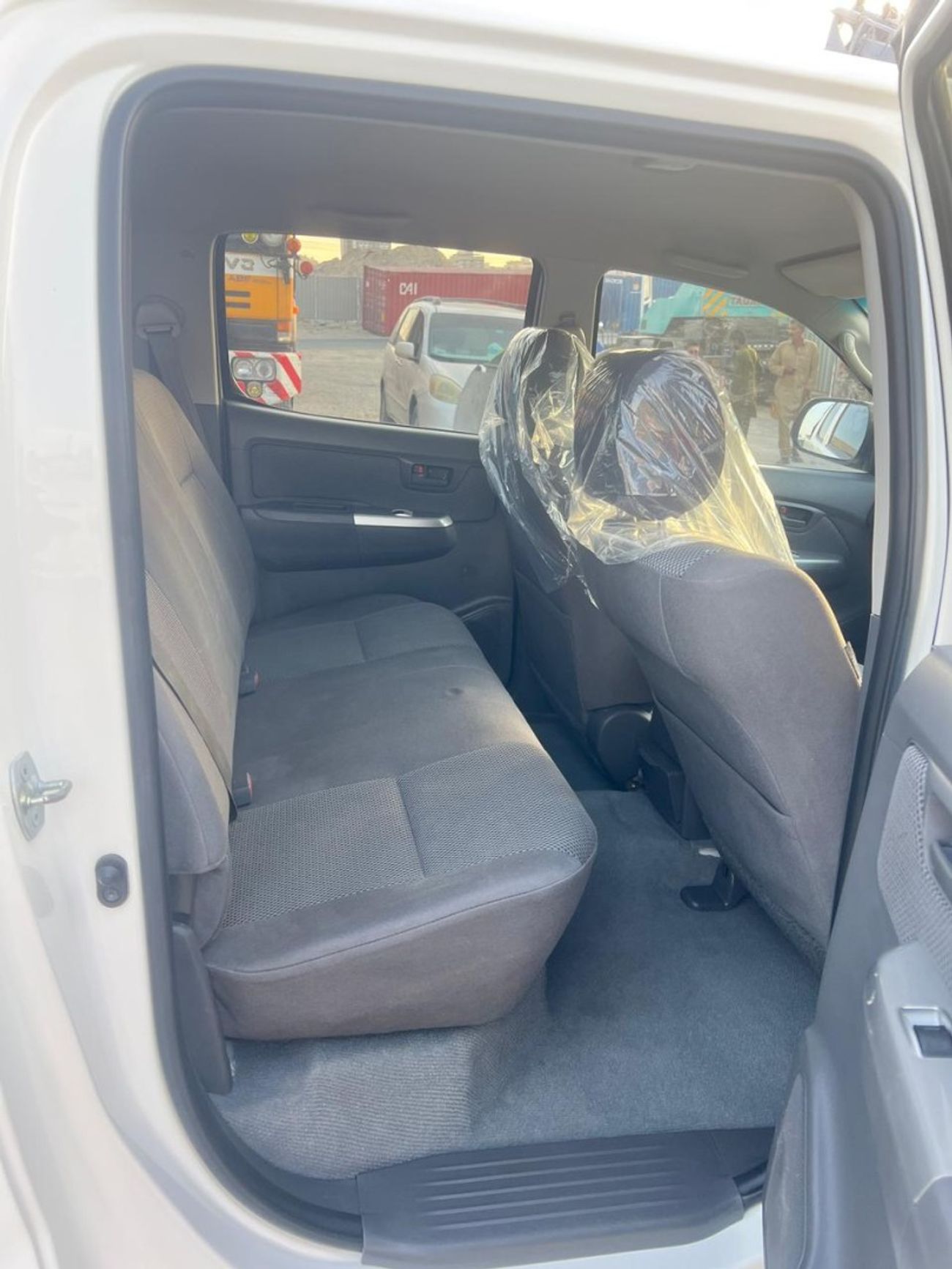 Toyota Hilux DIESEL 3,0 LITER RIGHT HAND DRIVE AUTOMATIC