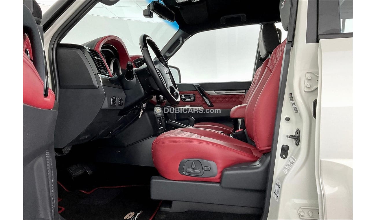 ميتسوبيشي باجيرو Signature Edition