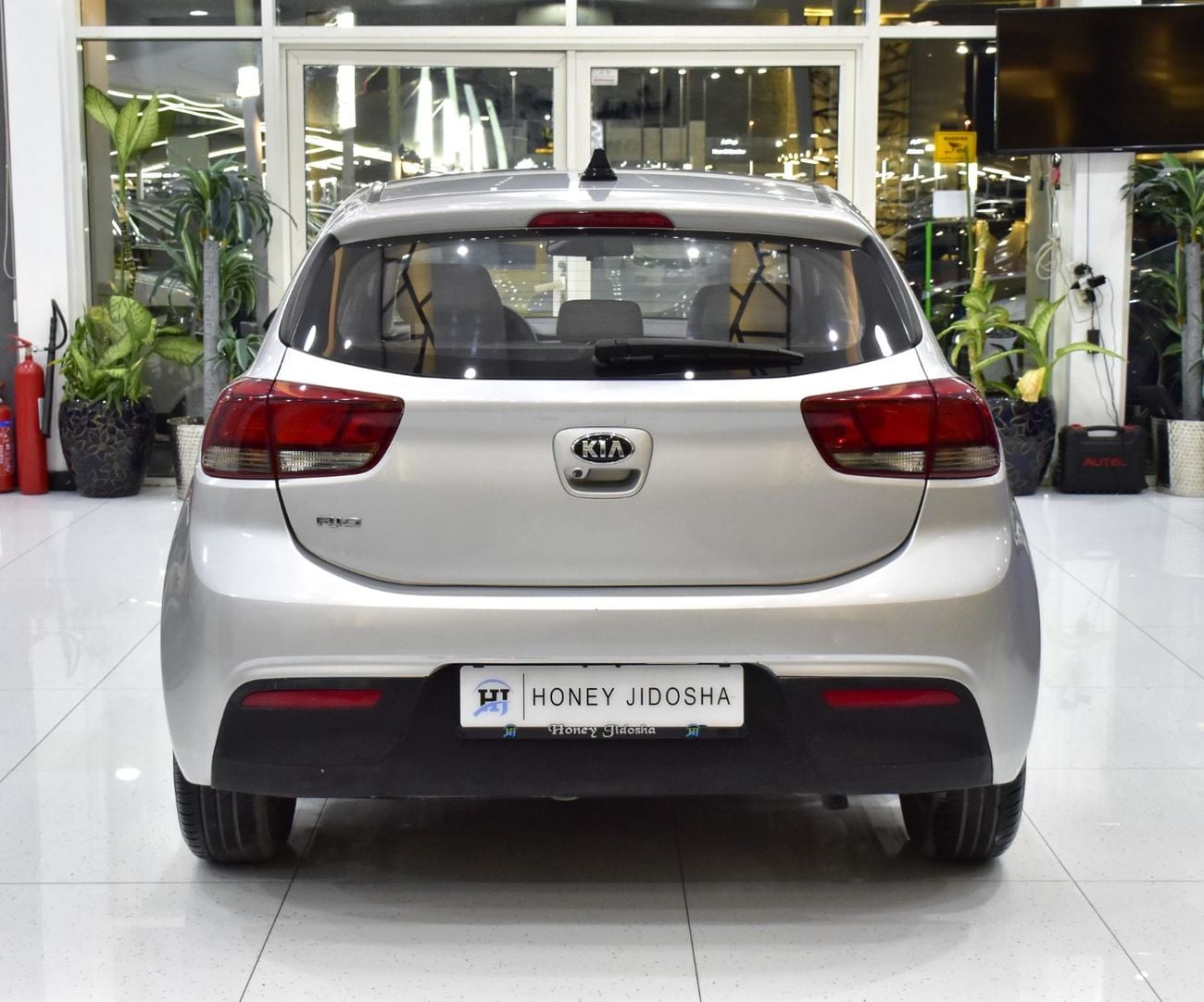 Kia Rio LX EXCELLENT DEAL for our KIA Rio ( 2021 Model ) in Silver Color GCC Specs