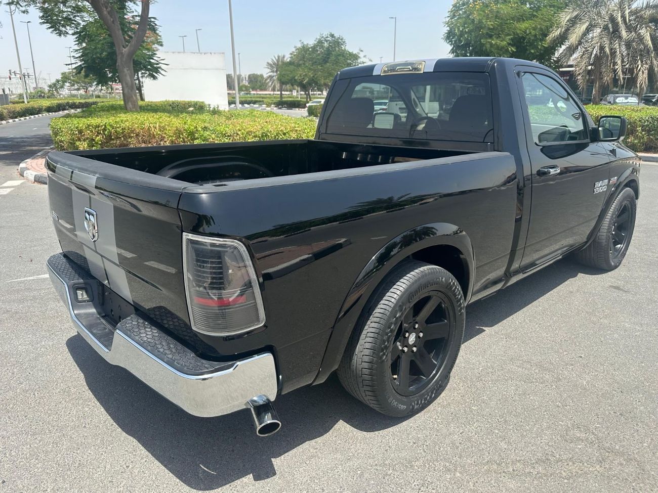 رام 1500 DODGE RAM SLT ,GCC ,V8 , MINT CONDITION