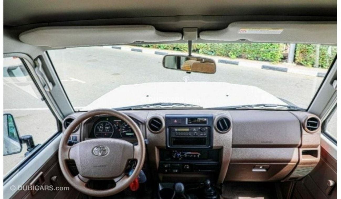 تويوتا لاند كروزر 70 4.5 L3 doors