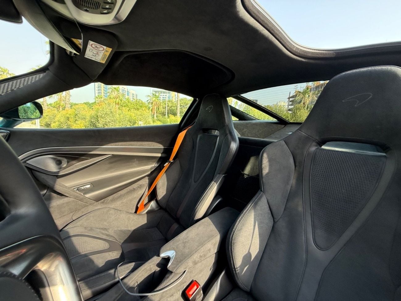 McLaren 750S COUPE