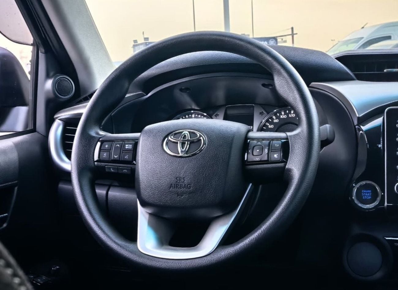 Toyota Hilux SGLX 2025 TOYOTA HILUX 2.7L PETROL MANUAL TRANSMISSION