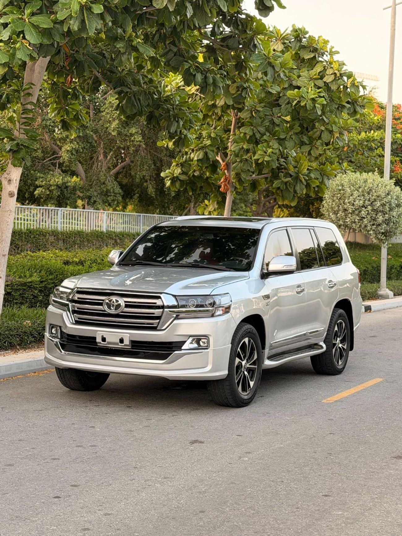 Toyota Land Cruiser VXR