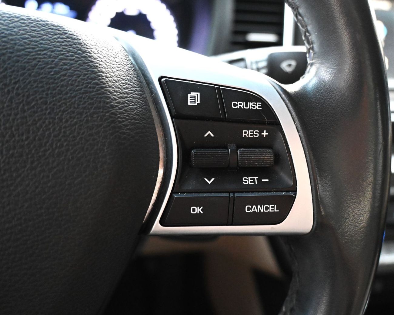 Hyundai Sonata Limited Hyundai Sonata 2019 GCC mid-range in excellent condition, inside and out