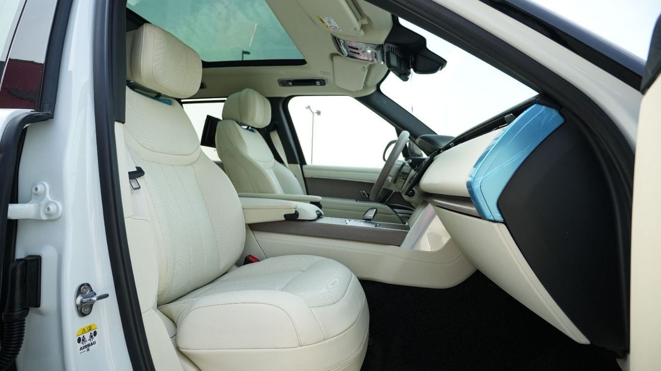 Land Rover Range Rover Autobiography P530 4.4L V8  White Export Price