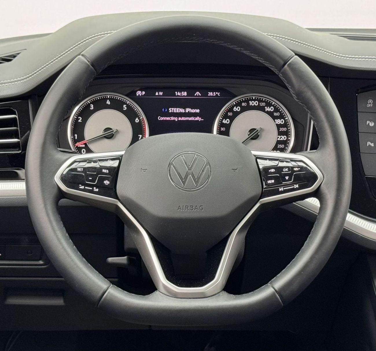 Volkswagen Touareg Trendline 3.0L 2021 Volkswagen Touareg Trendline, VW Service History, 1 Year Warranty, GCC