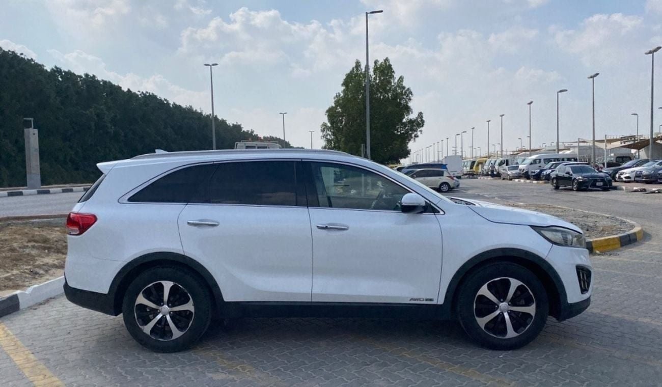 كيا سورينتو Base 3.3L AWD