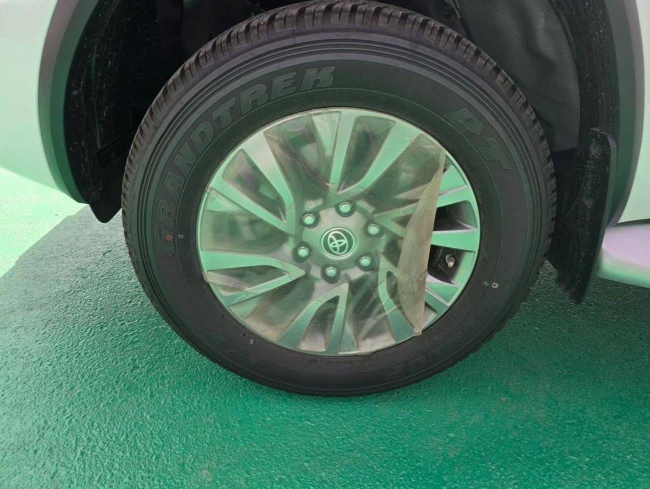 تويوتا فورتونر 4.0L PETROL V6 FULL OPTION 2024 GCC