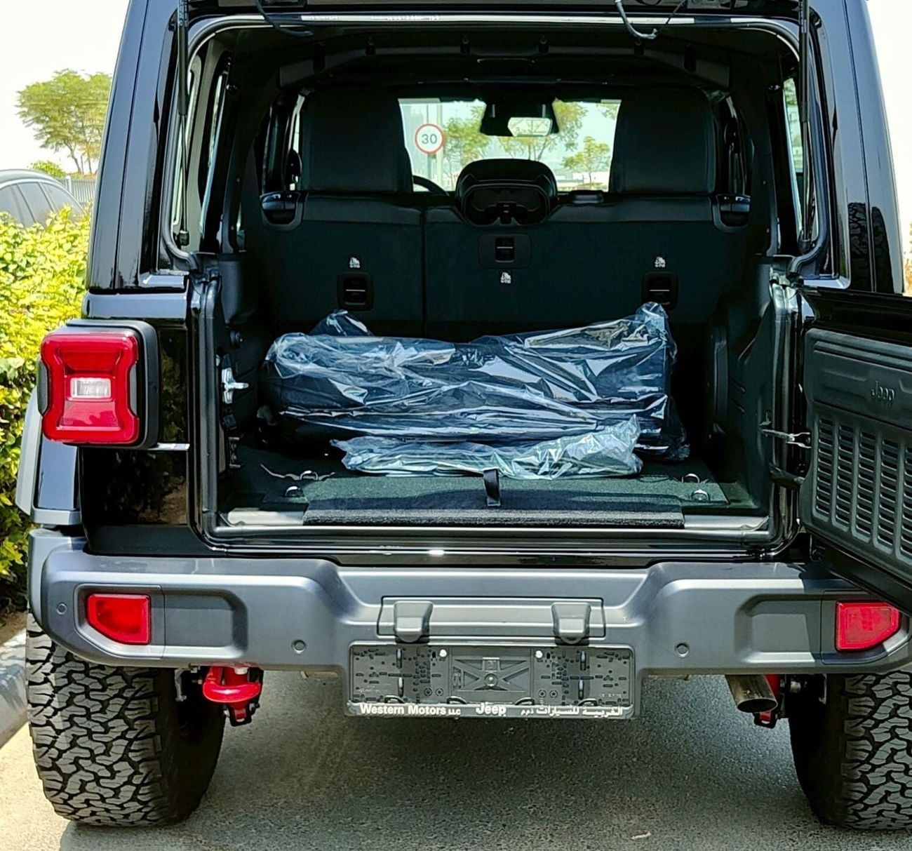 Jeep Wrangler Unlimited RUBICON X TREME 4x4 2.0T Under Warranty 2026 GCC