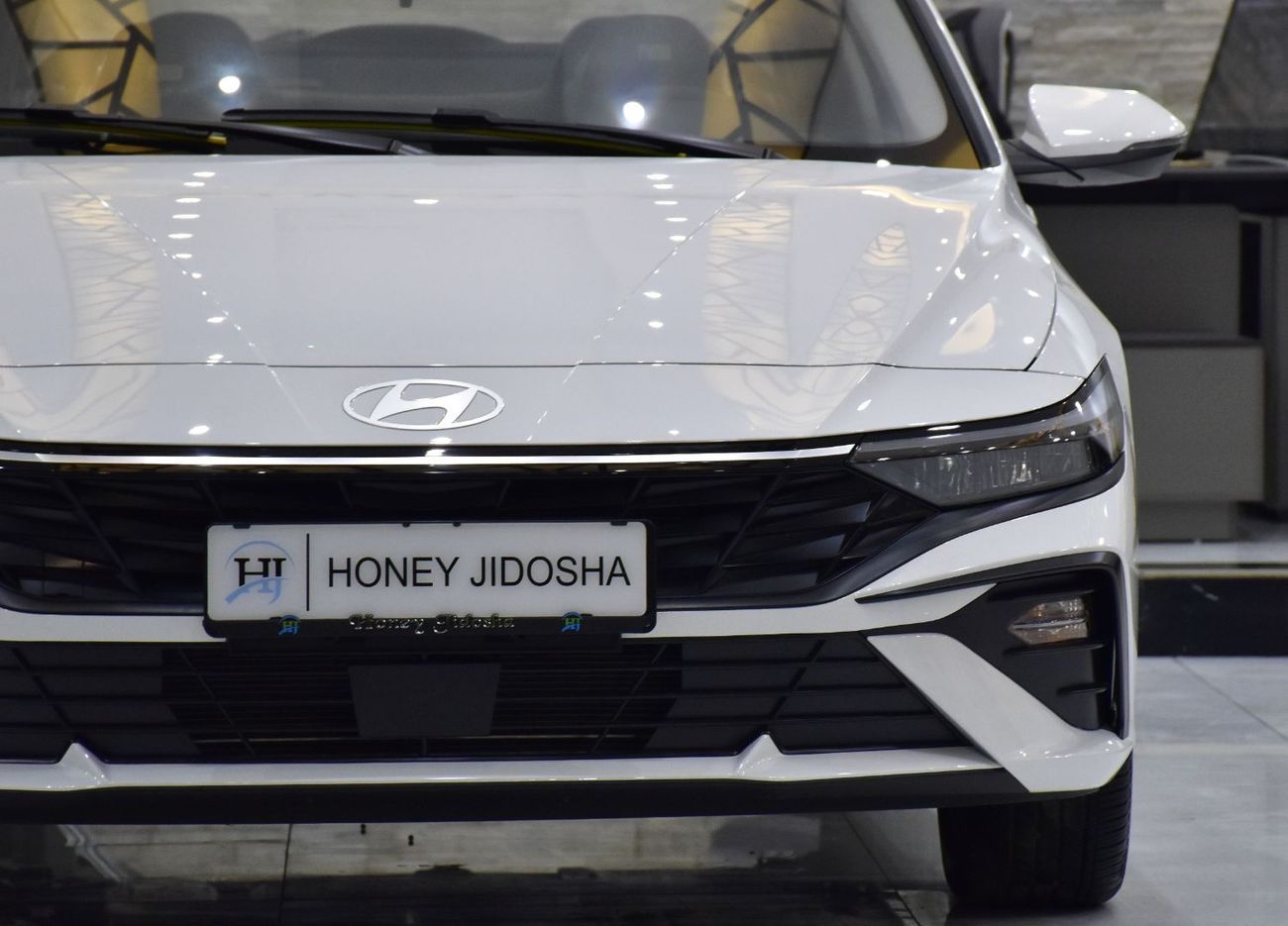 Hyundai Elantra EXCELLENT DEAL for our Hyundai Elantra ( 2025 Model ) in White Color Chinese Specs