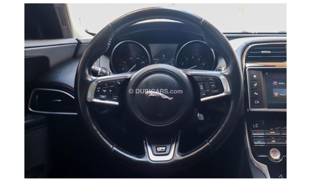 Jaguar XE Jaguar XE R-Sport 2017