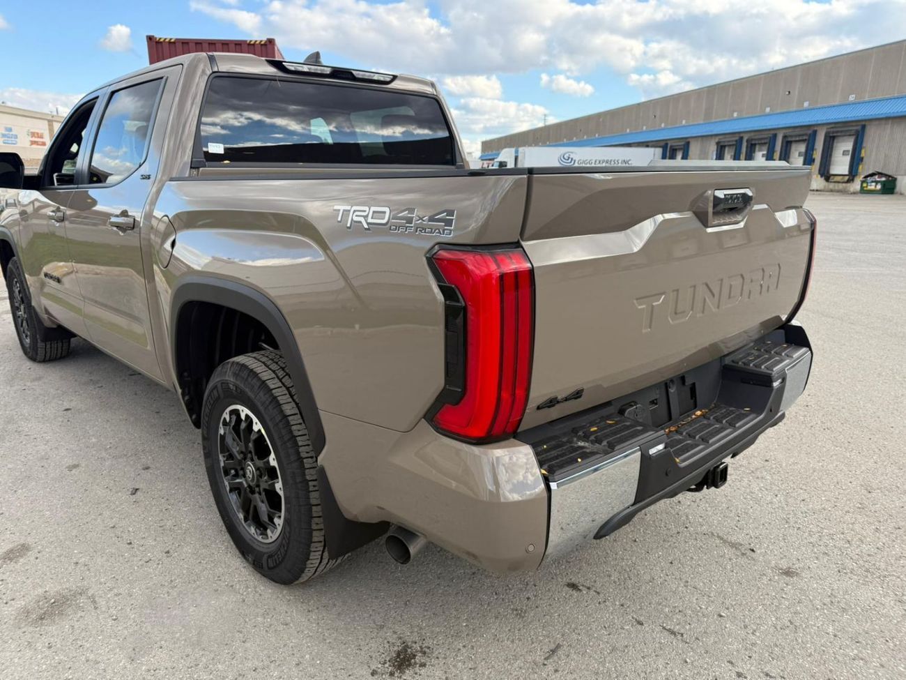 Toyota Tundra SR5 TRD-OFF ROAD | 2026 | Coming Soon