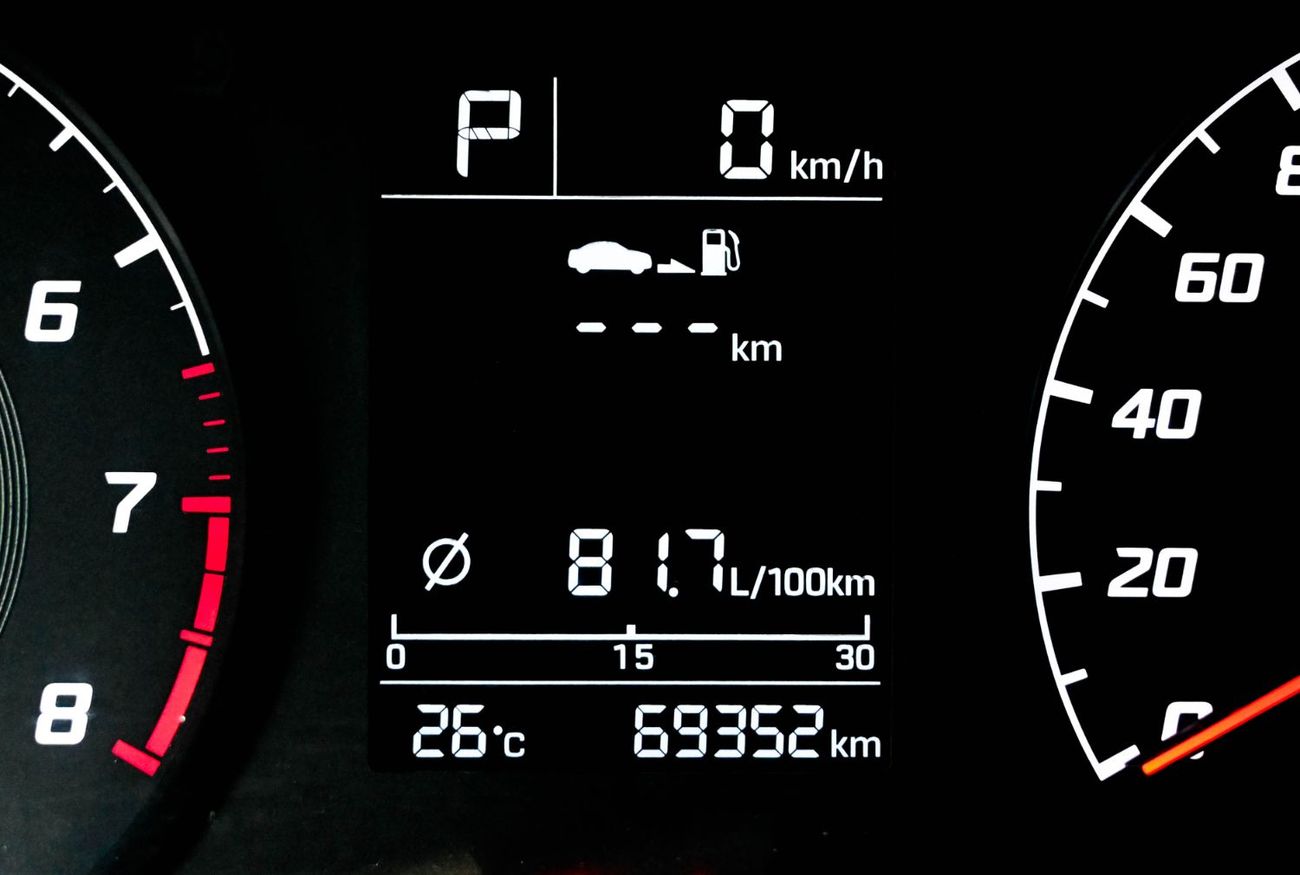 Hyundai Accent GLS 1.6L (123 HP) Hyundai Accent 1.6L 2021 GCC Original Paint & accident-free Excellent Condition 70