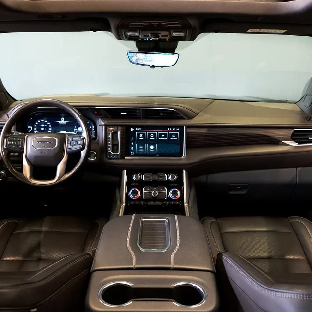 GMC Yukon Denali 6.2L 4,407 pm • 0% Downpayment • Denali • Agency Warranty