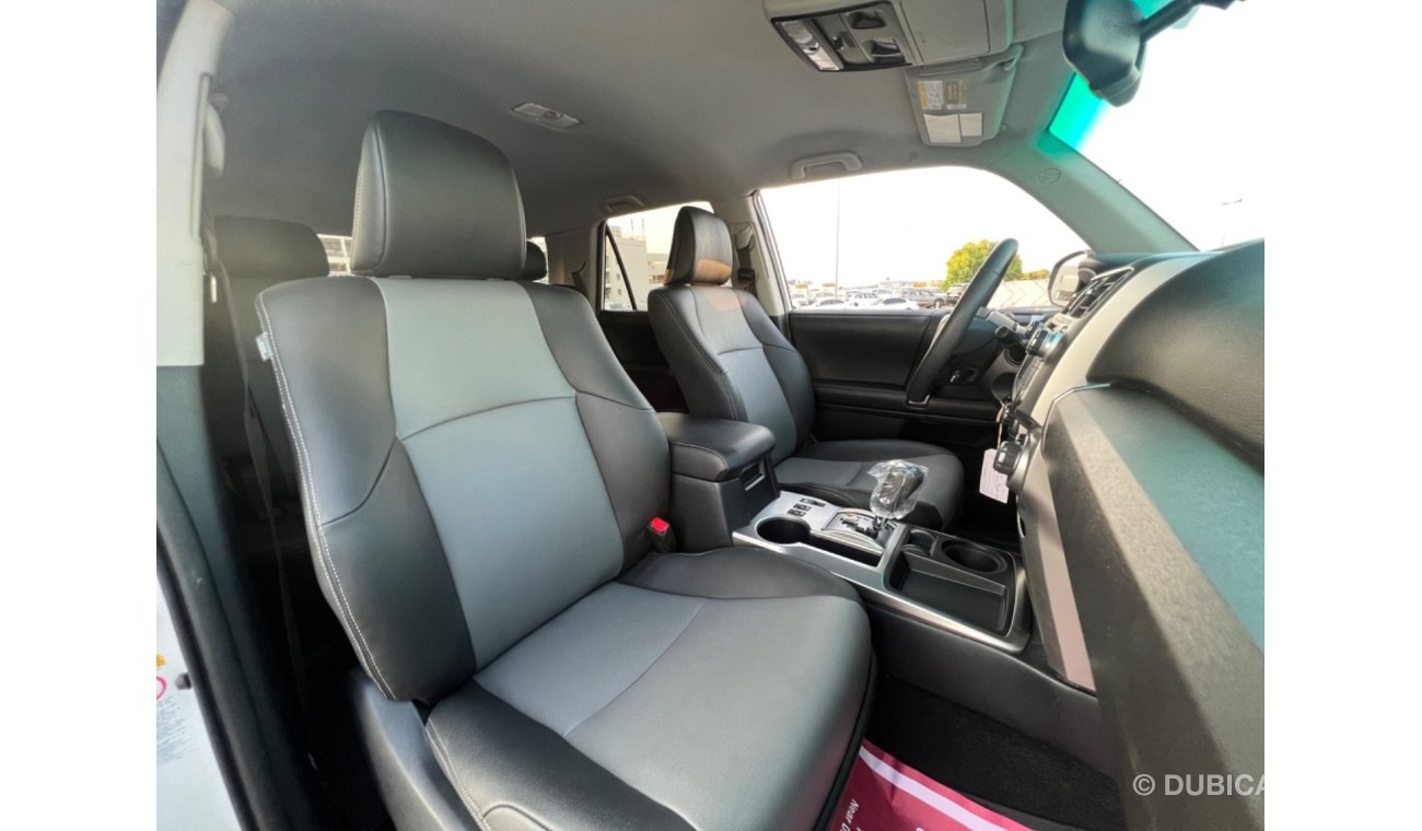 Toyota 4Runner 2019 SR5 PREMIUM SUNROOF 7 SEATER FULL OPTION