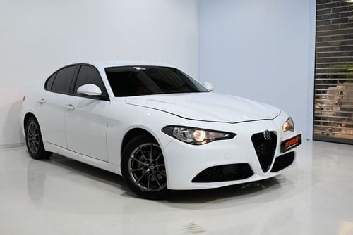 Alfa Romeo Giulia STD 2022 Alfa Romeo Giulia, 2027 Alfa Warranty and Service Pack, Alfa Service History, GCC