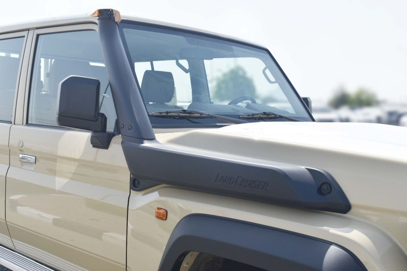 تويوتا لاند كروزر بيك آب LC79 DC 2.8L AT GCC 2025