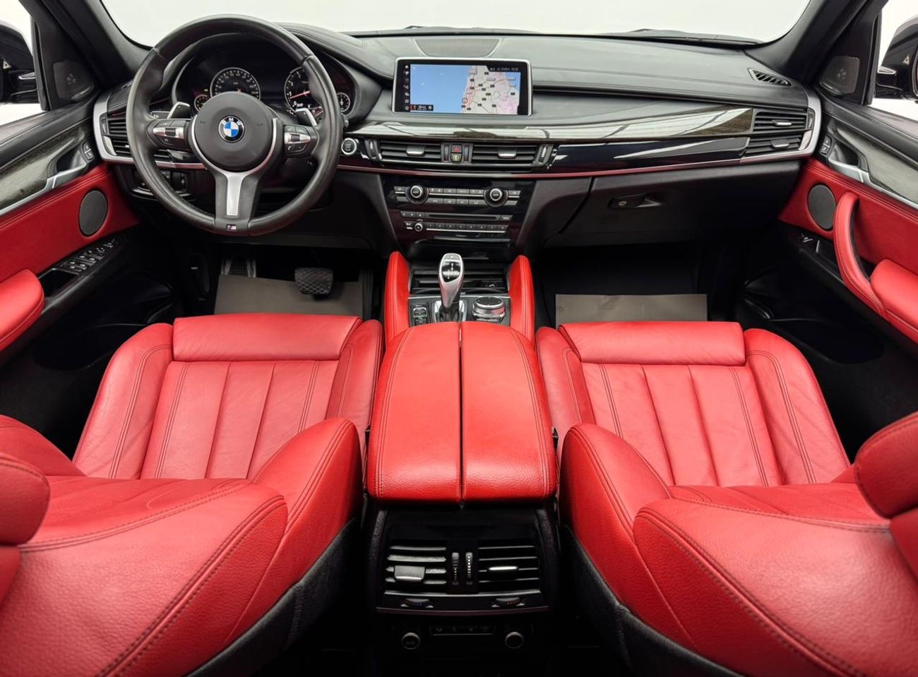 BMW X6 50i M Sport 4.4L 2018 BMW X6 xDrive50i M-Sport, 2028 BMW Service Contract, BMW Service History, GCC