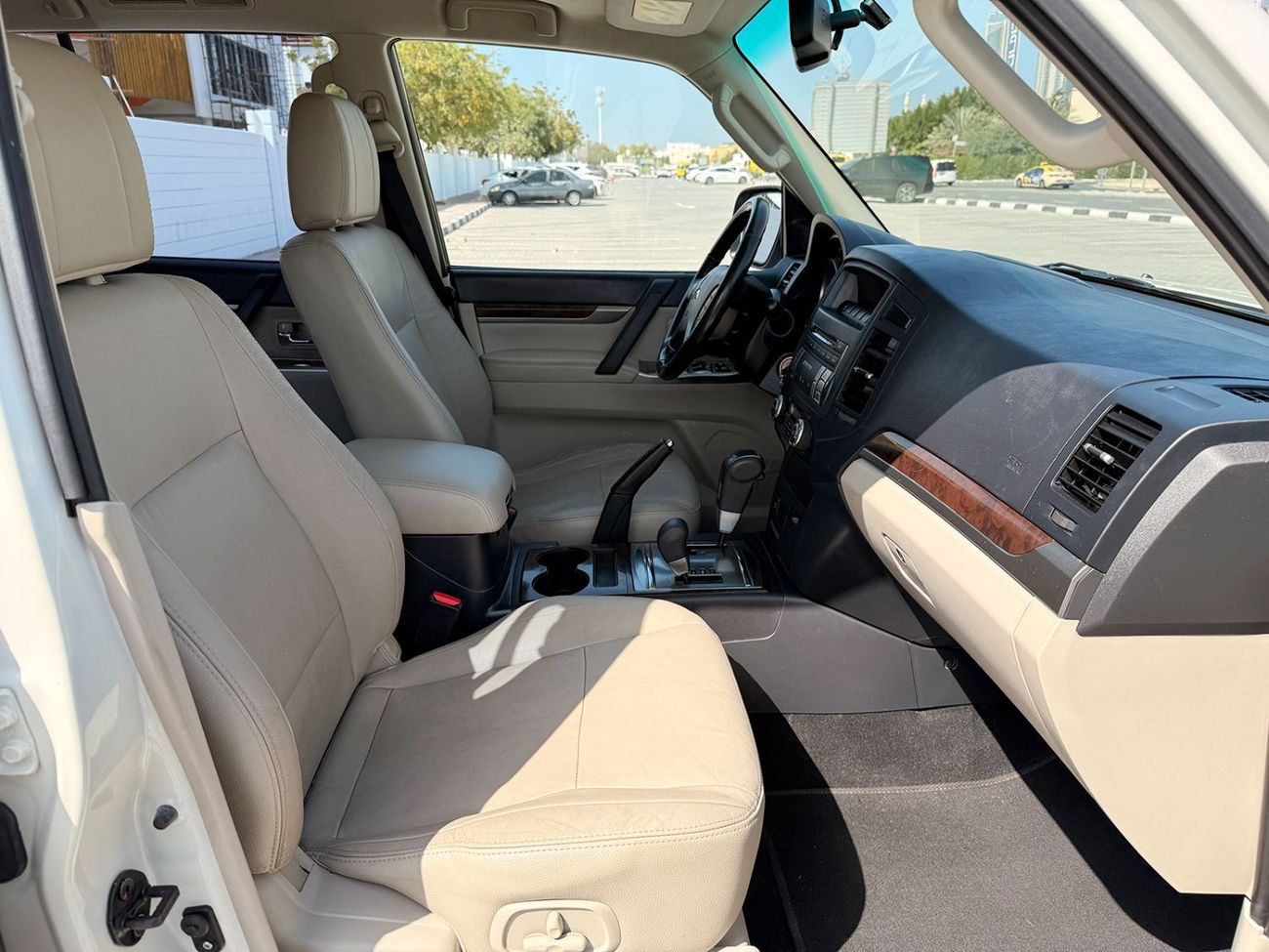 Mitsubishi Pajero GLS 3.8L