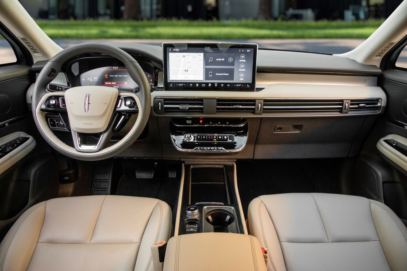 Lincoln Corsair Corsair | 2,546 P.M | 0% Downpayment | Agency Warranty + Service Contract!