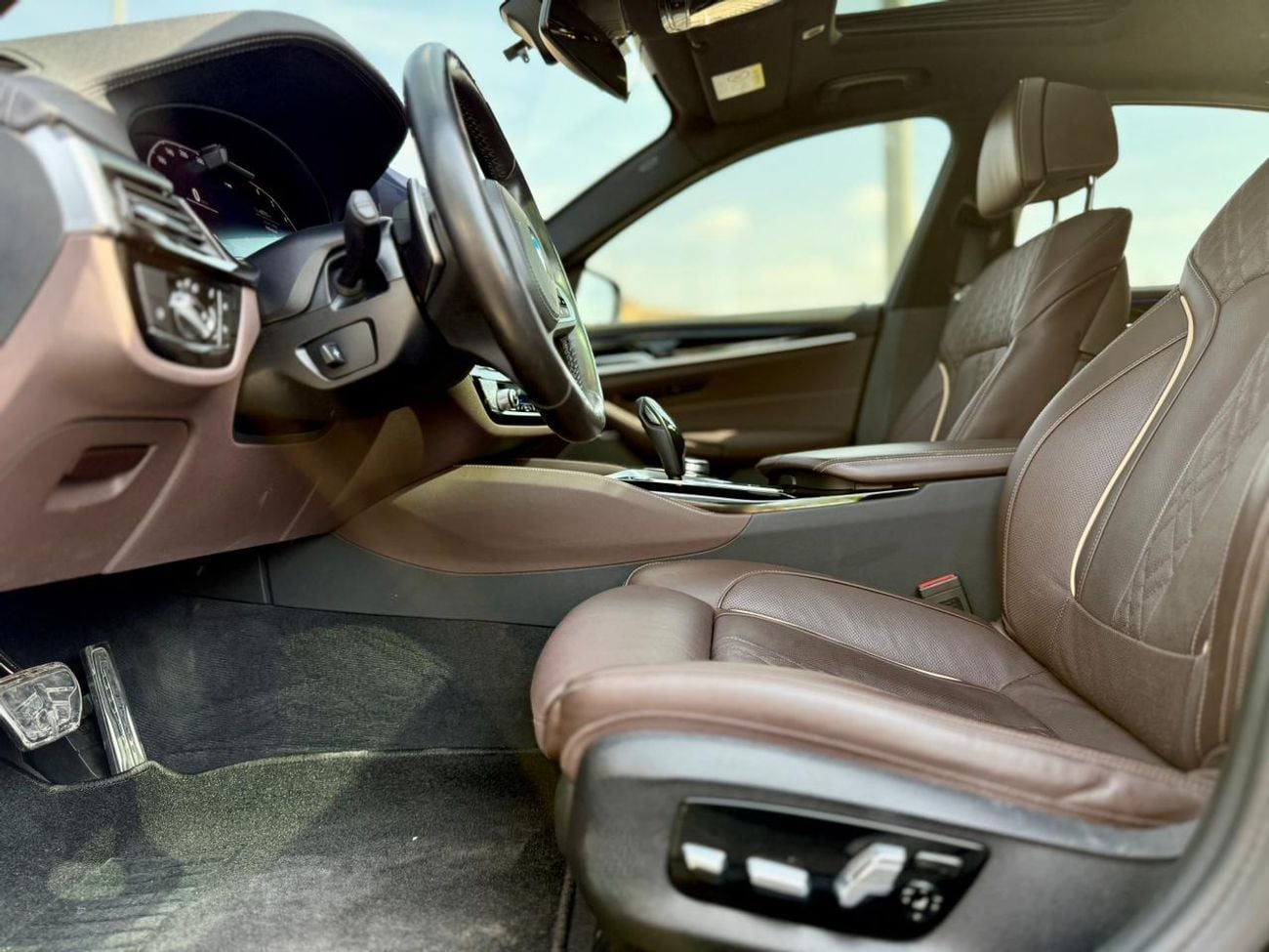 BMW 530i M SPORT 2.0L