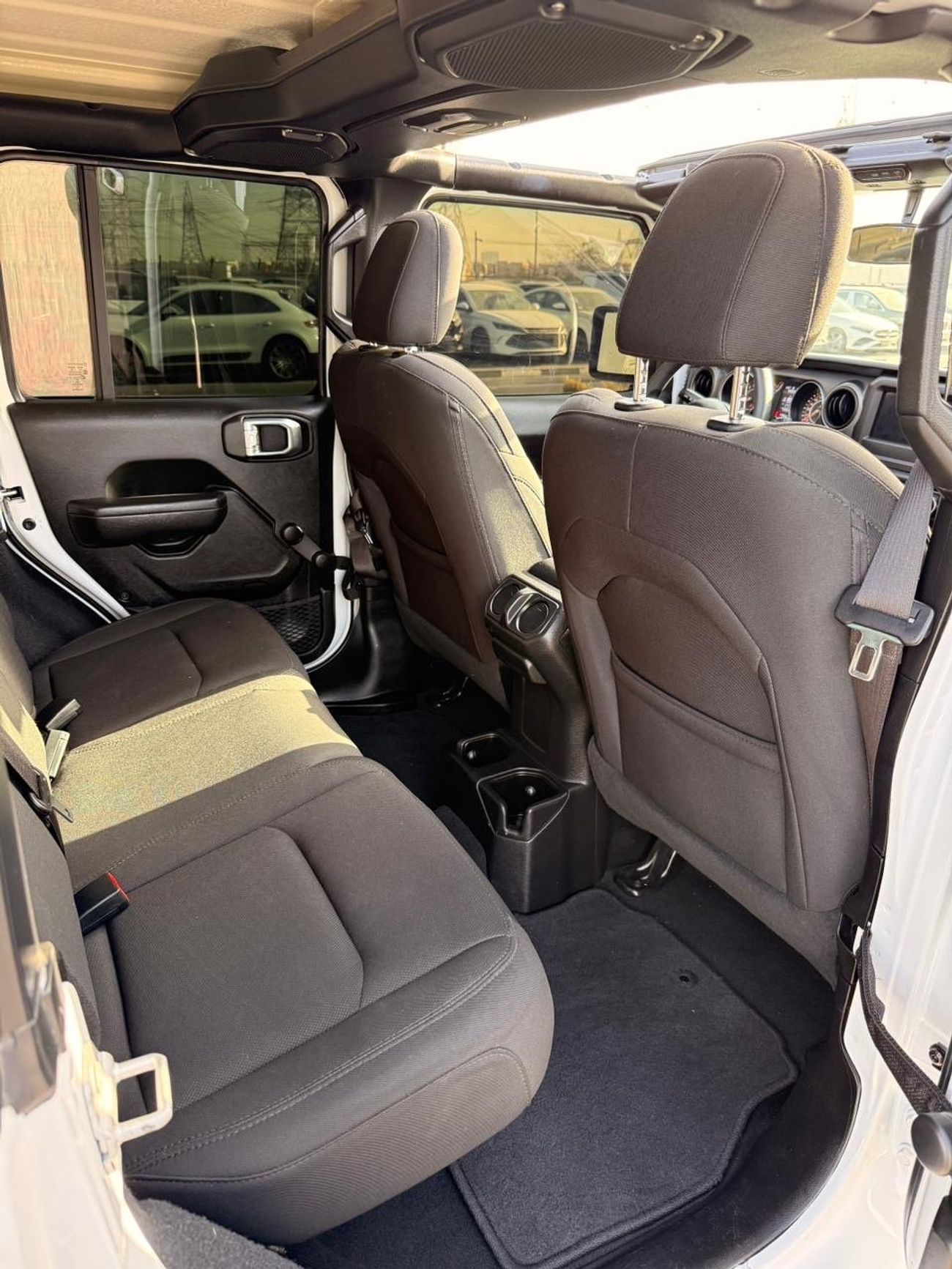 جيب رانجلر Unlimited Sport 3.6L A/T